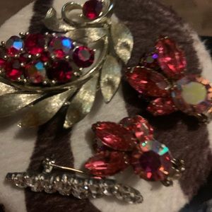 COPY - Crystal Vintage Brooches and Earrings